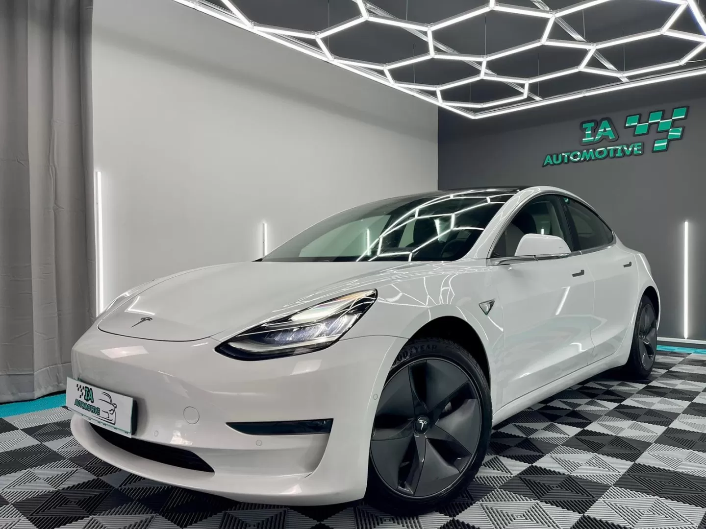Tesla Model 3 Standard RWD Plus