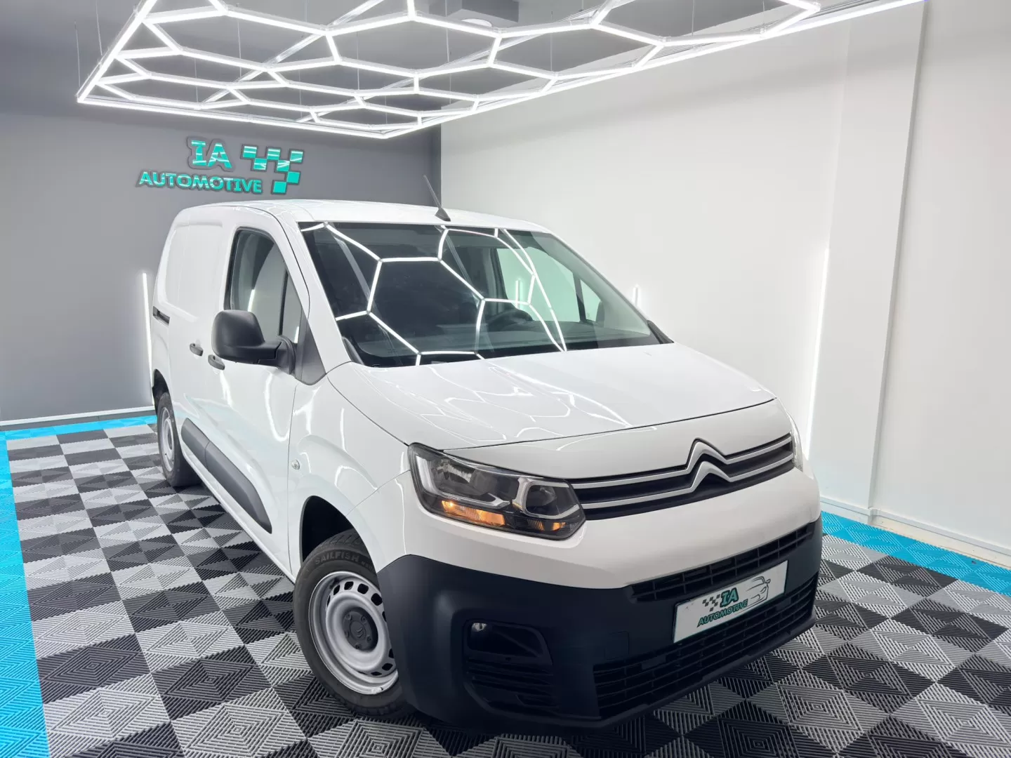Citroën  Berlingo 1.5 Blue-HDi Club M! - foto 4