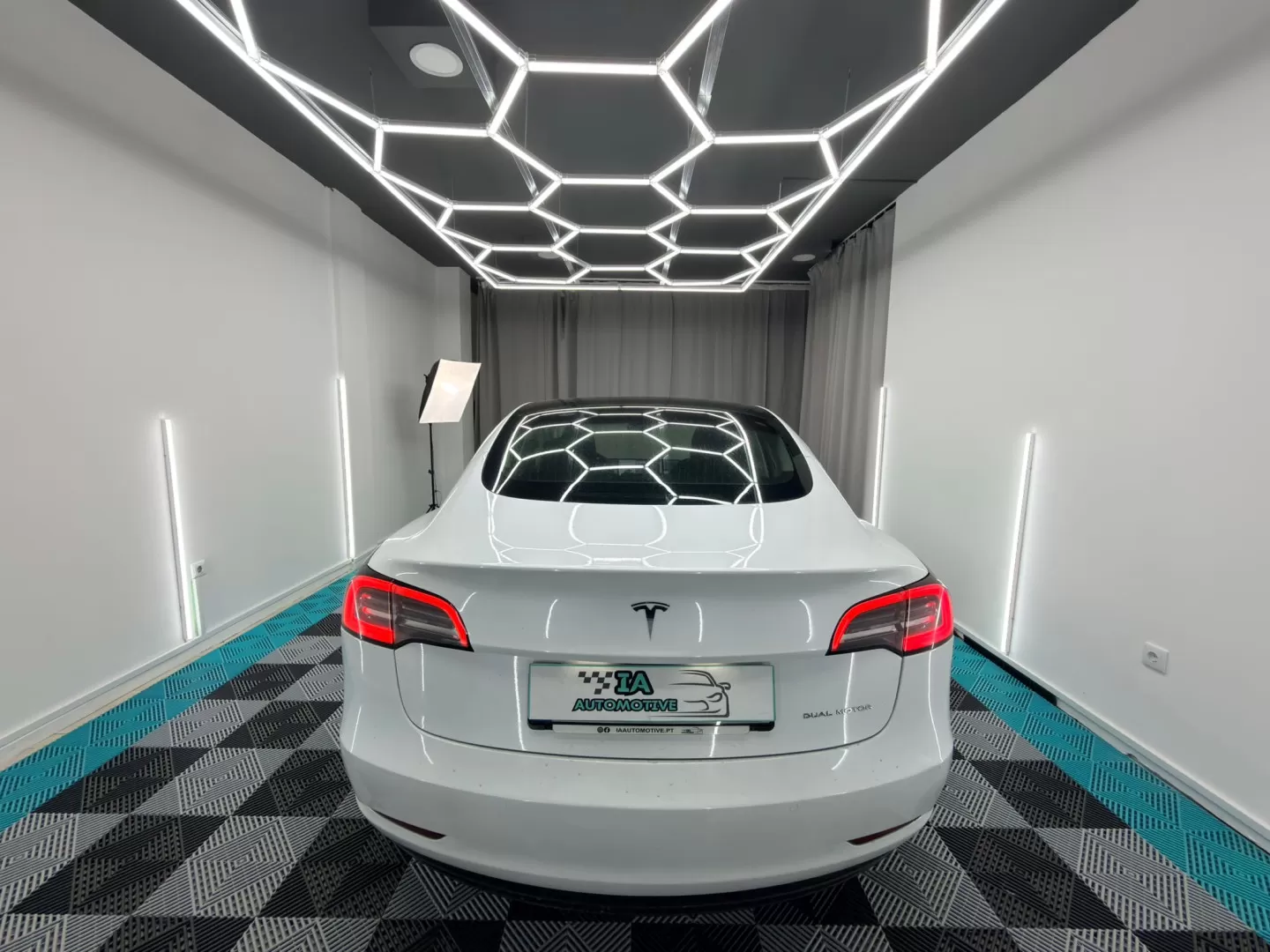 Tesla Model 3 Long-Range Dual Motor AWD - foto 7