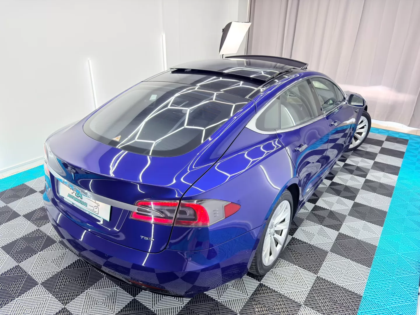 Tesla Model S 75 - foto 8