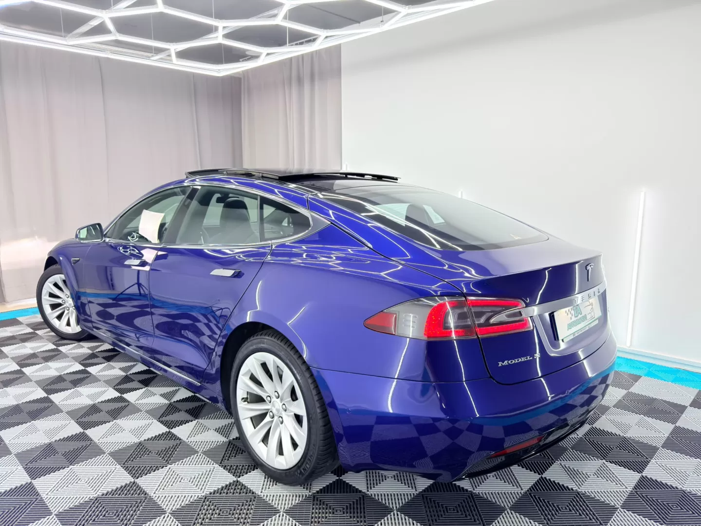 Tesla Model S 75 - foto 5