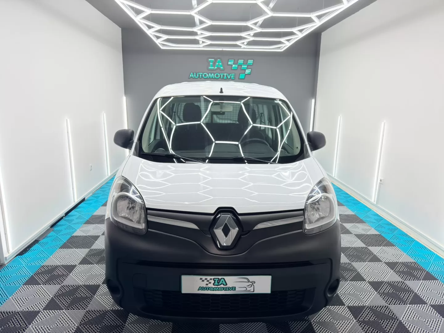 Renault  Kangoo Express Z.E 22kw 5 Lugares - foto 2