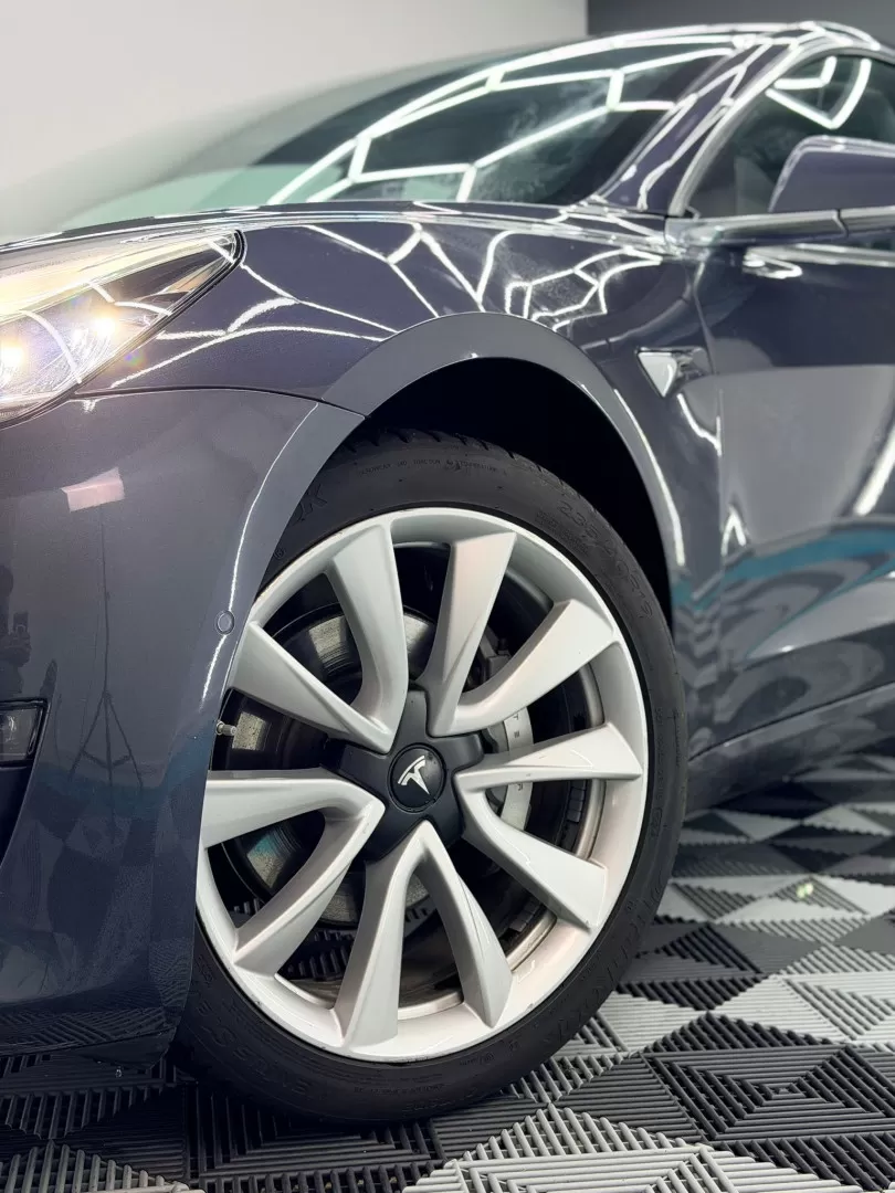 Tesla Model 3 Long-Range Dual Motor AWD - foto 3