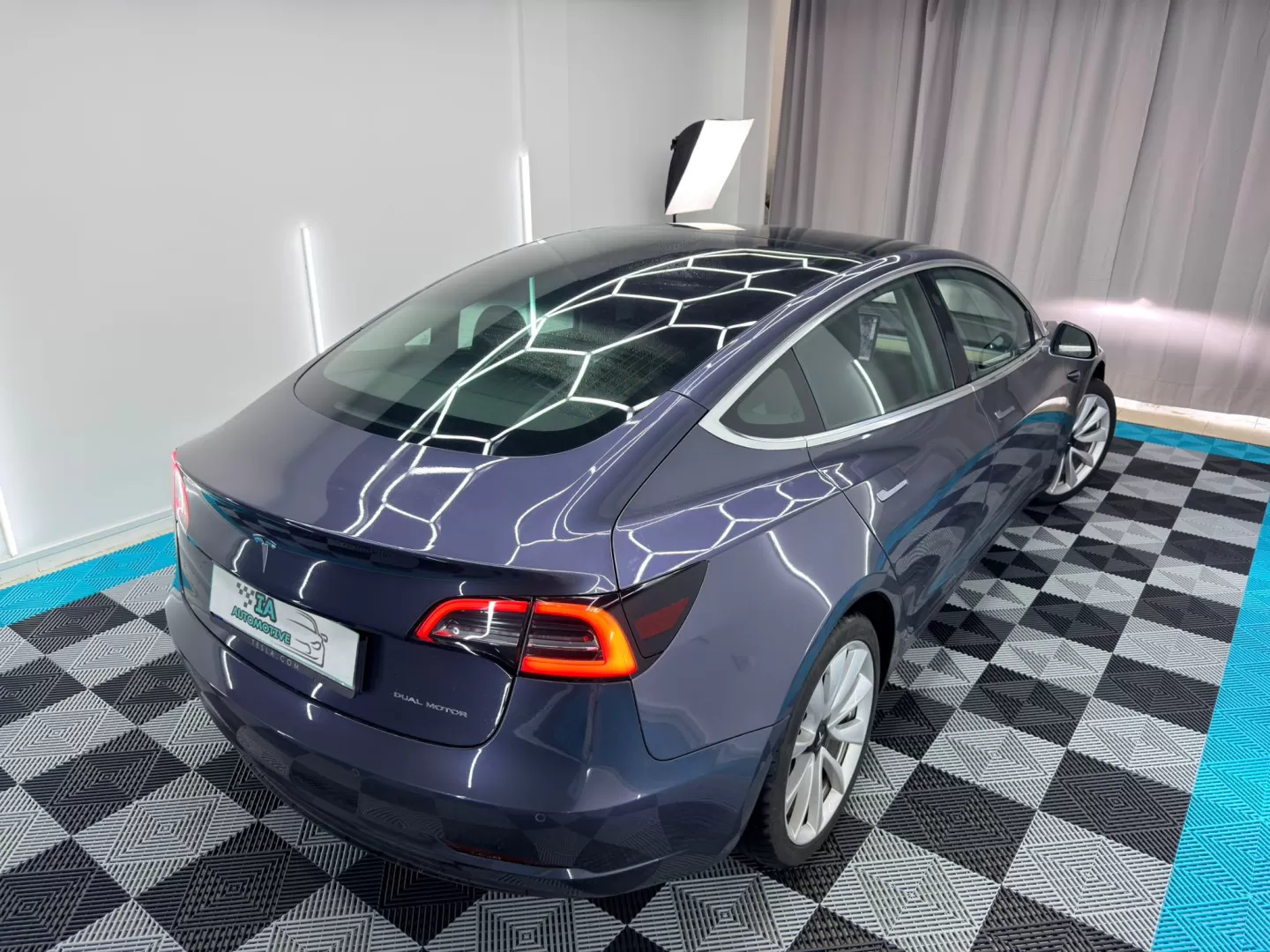 Tesla Model 3 Long-Range Dual Motor AWD - foto 8