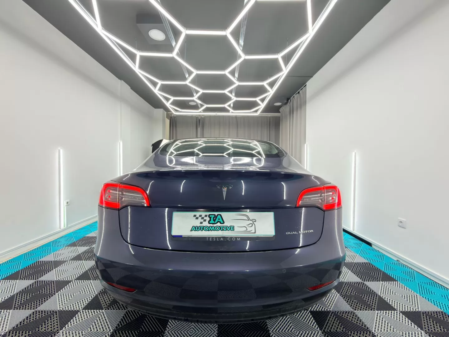 Tesla Model 3 Long-Range Dual Motor AWD - foto 7