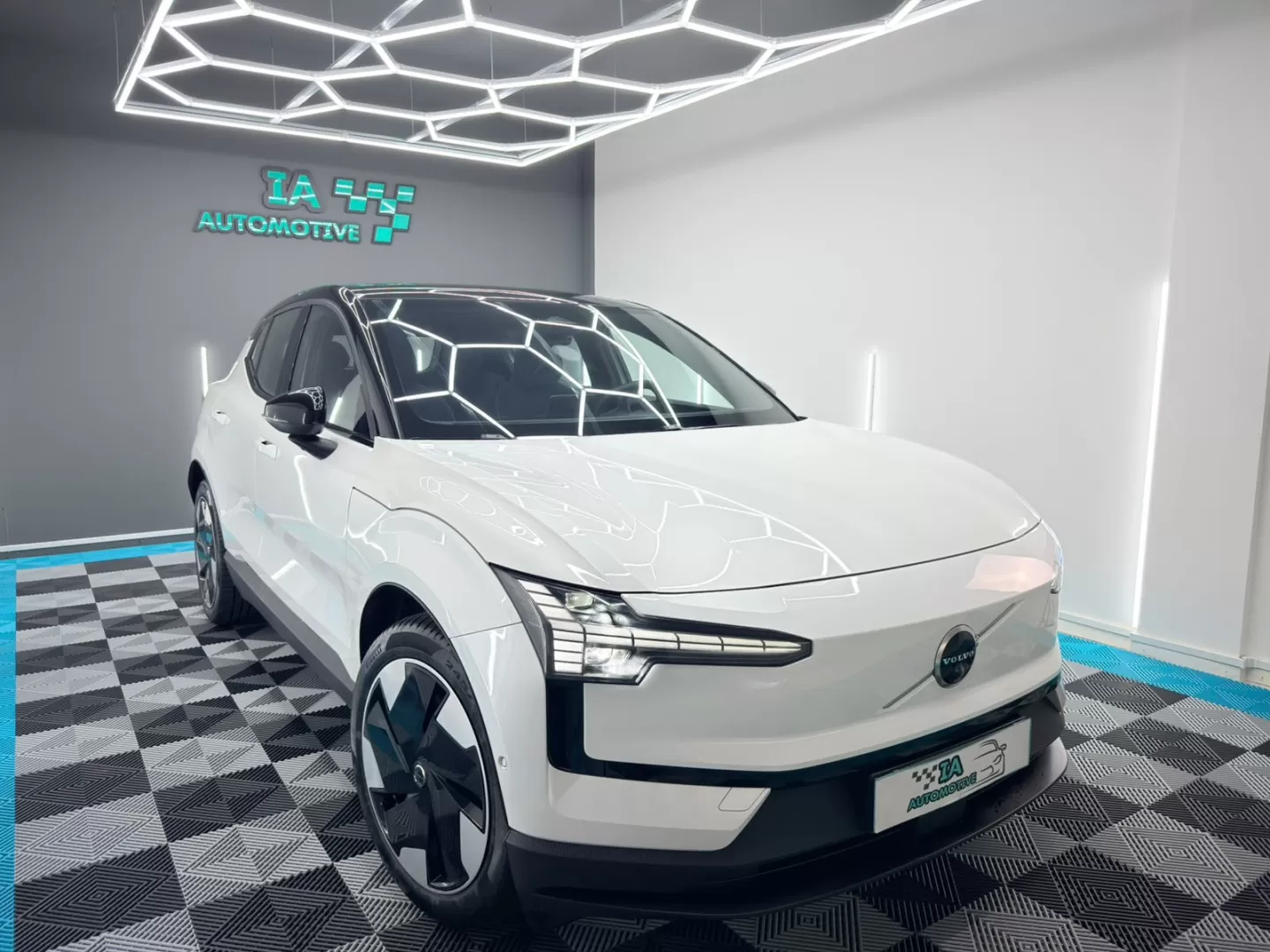 Volvo EX30 P5 Electric Long Range RWD Ultra - foto 4