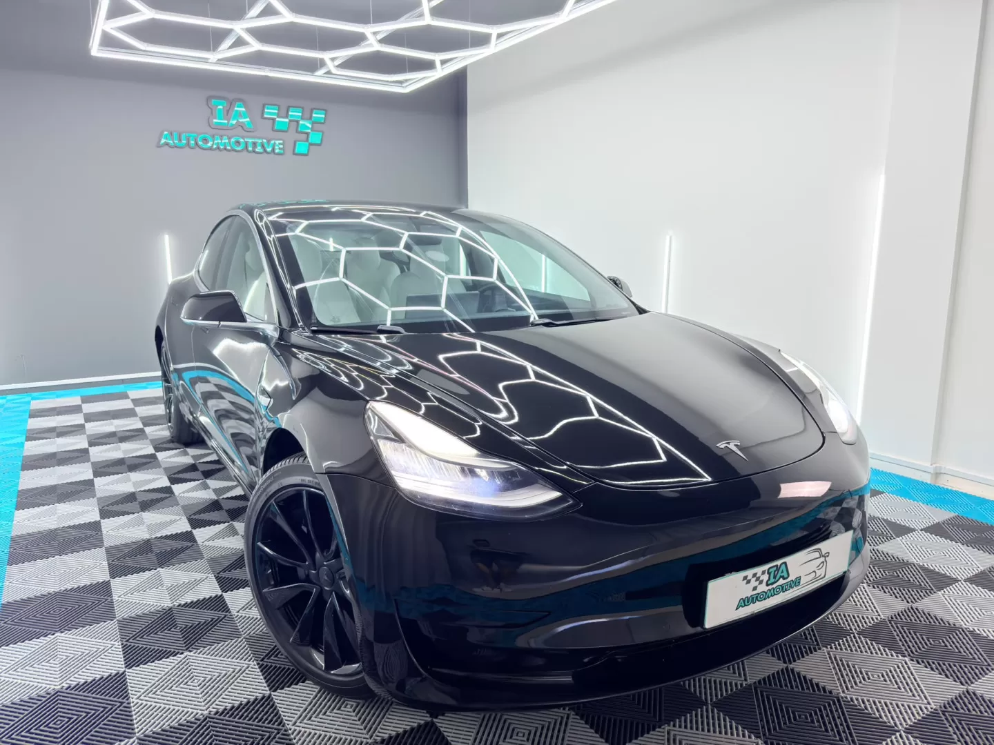Tesla Model 3 Standard RWD Plus - foto 4