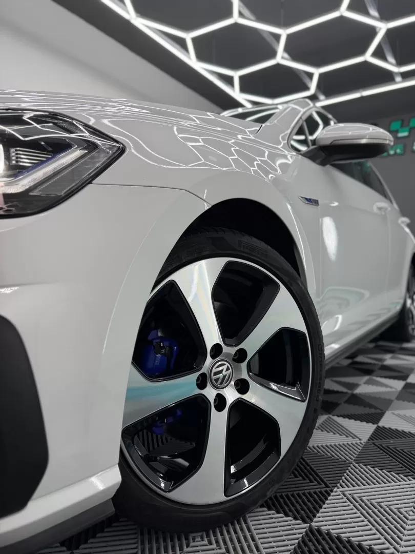 VW Golf 1.4 GTE Plug-in-Hybrid DSG - foto 3