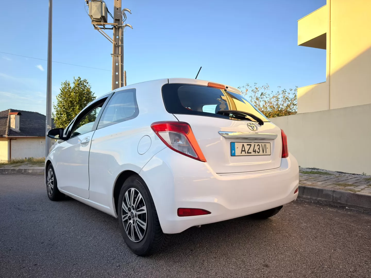 Toyota Yaris 1.4 D-4D ACtive+AC - foto 3