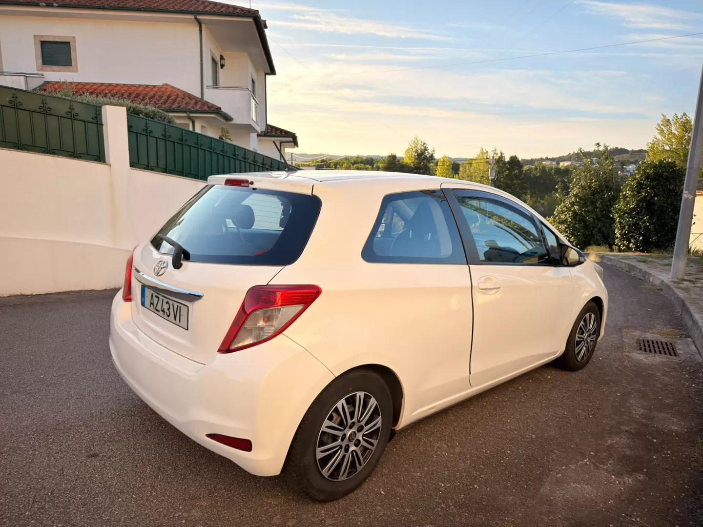 Toyota Yaris 1.4 D-4D ACtive+AC - foto 4