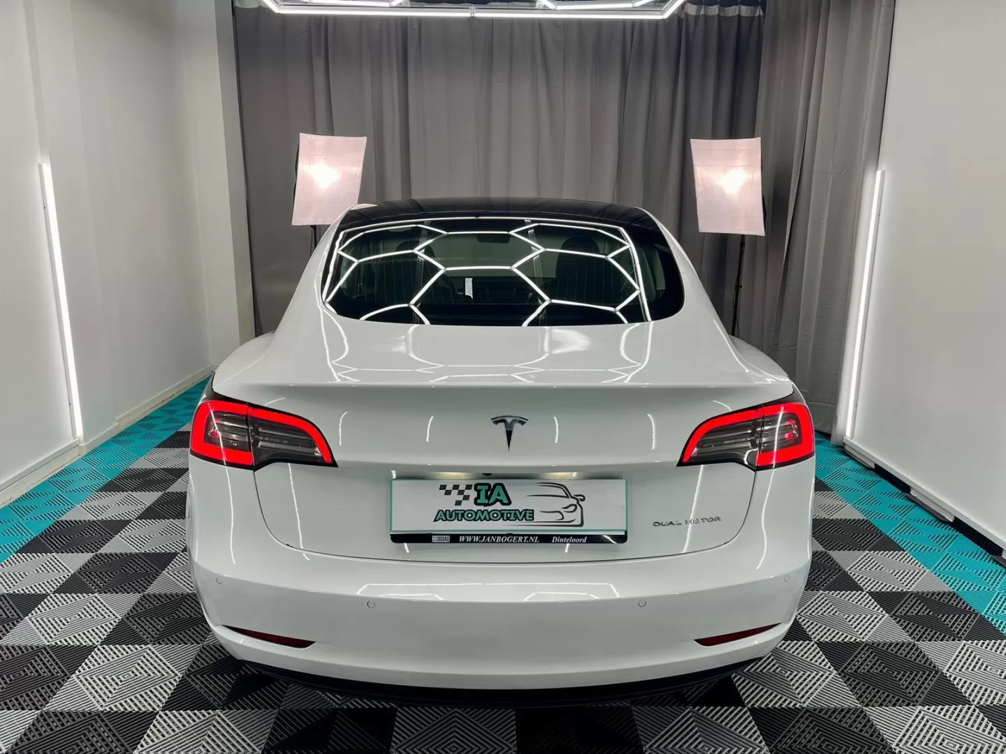 Tesla Model 3 Long-Range Dual Motor AWD - foto 6