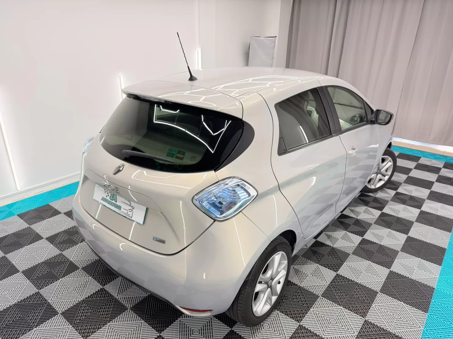 Renault Zoe (c/ Bateria) 41 kwh Life - foto 8
