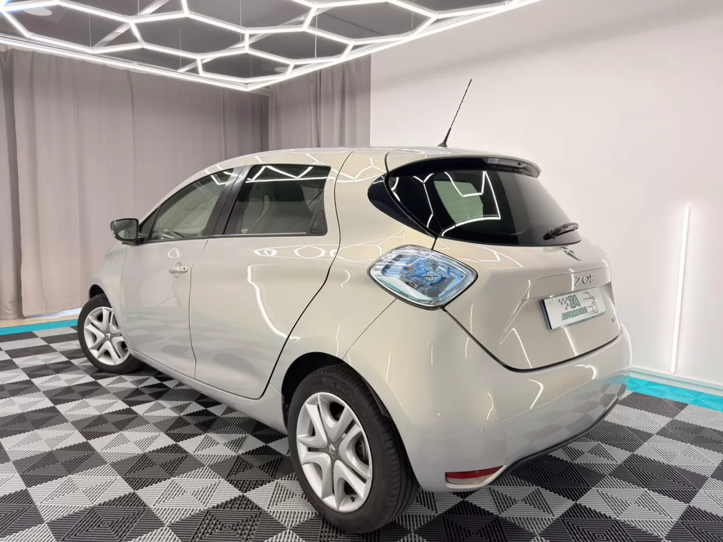 Renault Zoe (c/ Bateria) 41 kwh Life - foto 5