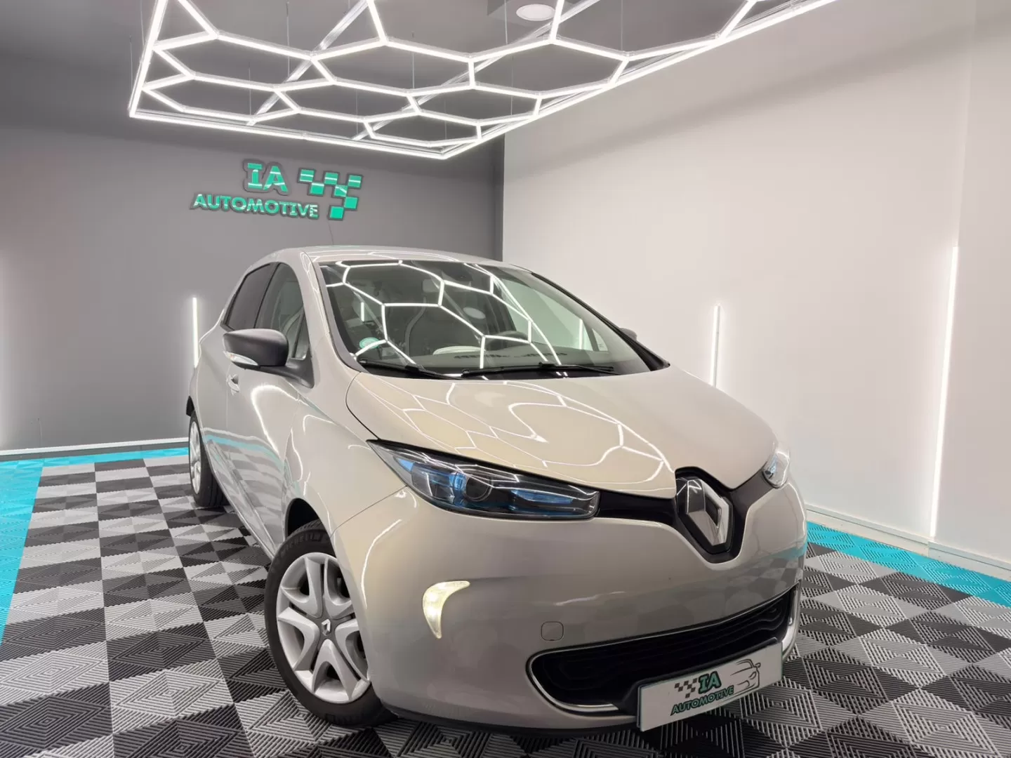 Renault Zoe (c/ Bateria) 41 kwh Life - foto 4