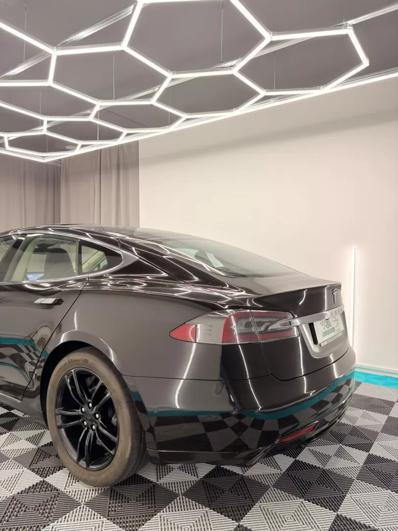 Tesla Model S 70 - foto 6