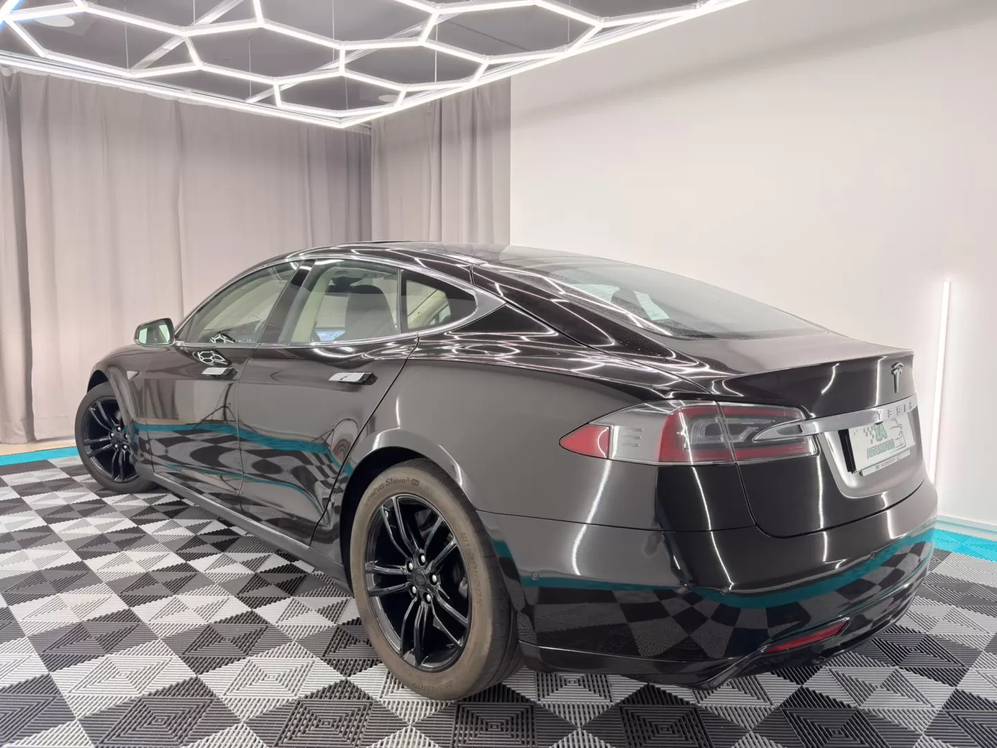 Tesla Model S 70 - foto 5