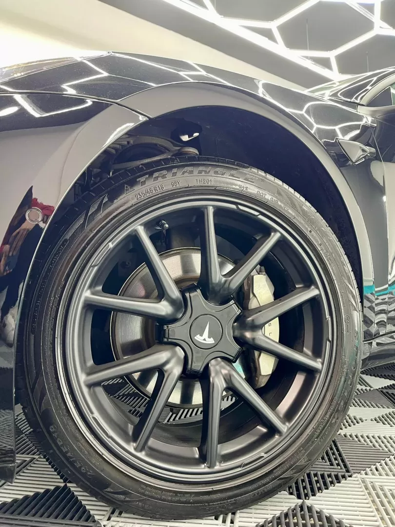Tesla Model 3 Long-Range RWD - foto 3