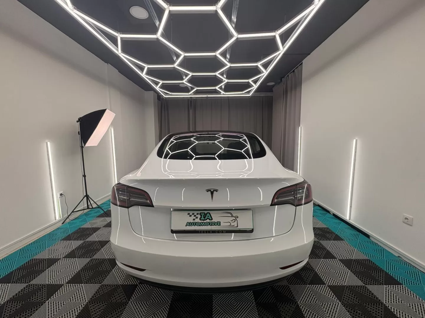 Tesla Model 3 Standard RWD - foto 5