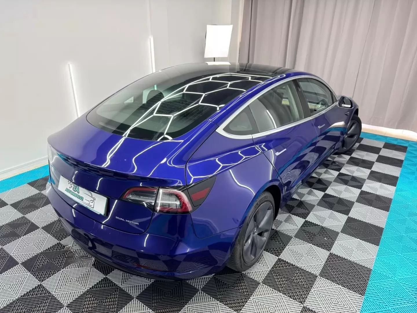 Tesla Model 3 Long-Range Dual Motor AWD - foto 4