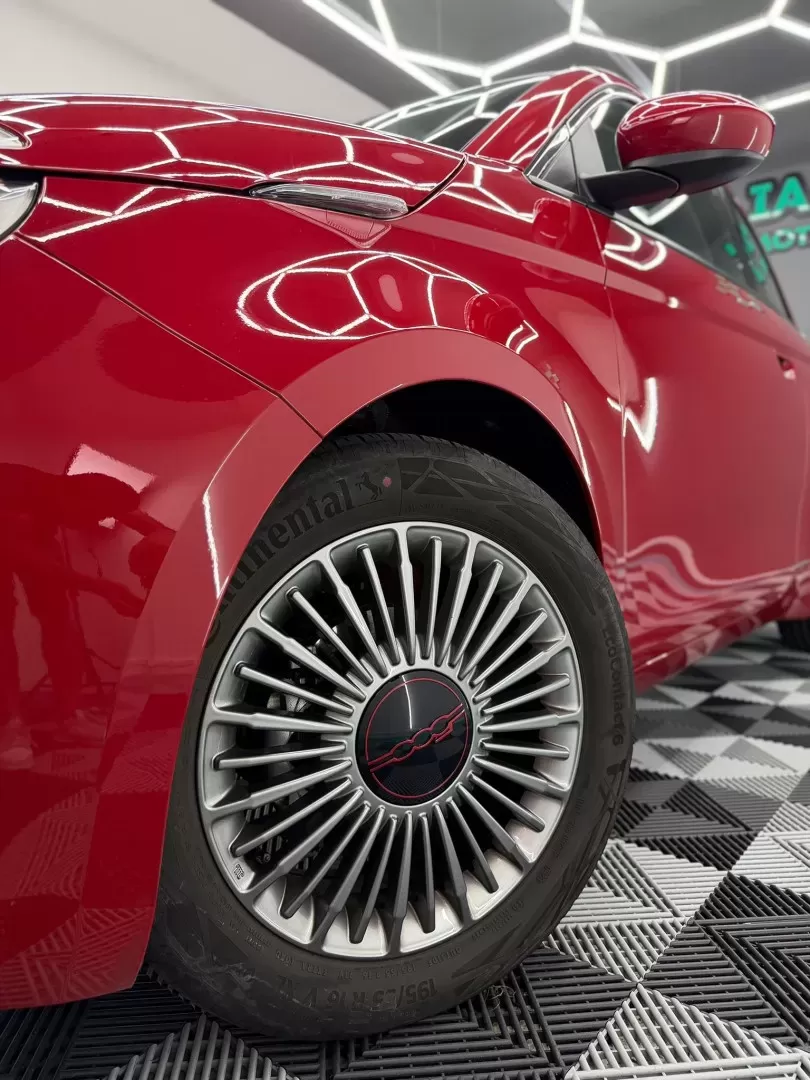 Fiat 500e 23,8kWh Red edition - foto 3
