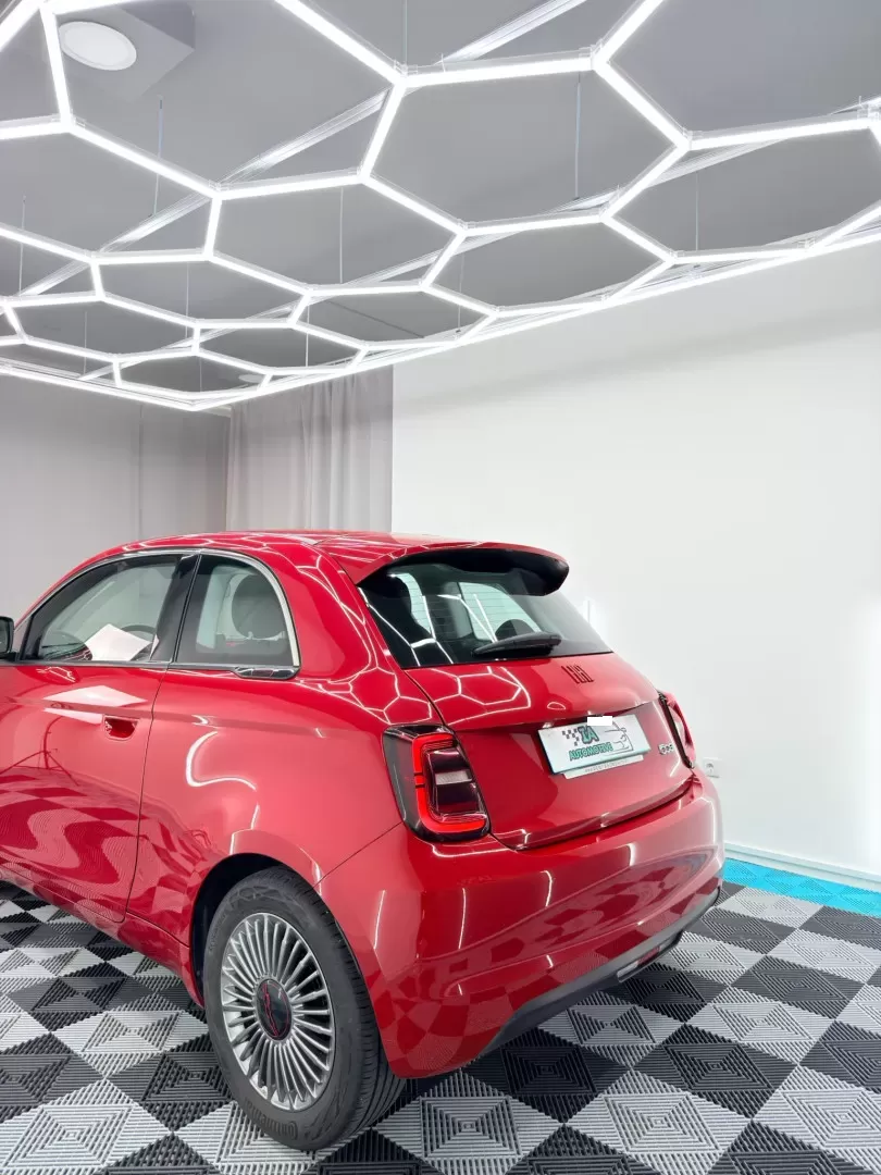 Fiat 500e 23,8kWh Red edition - foto 6