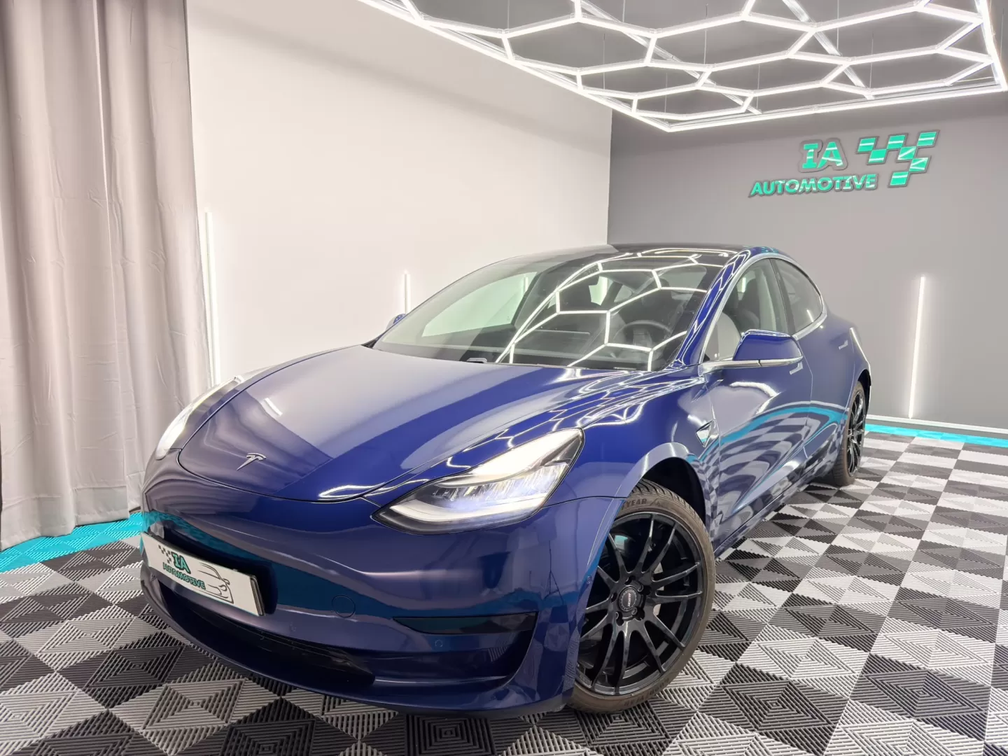 Tesla Model 3 Standard Plus RWD
