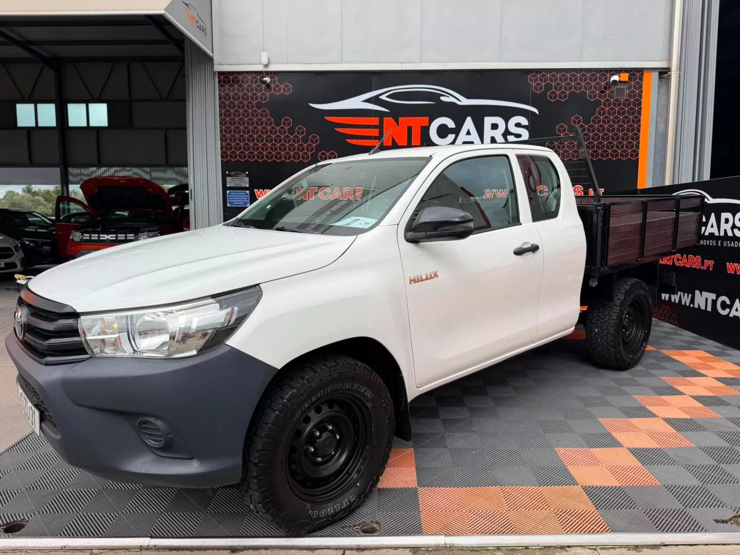 Toyota  HILUX 2.4 D-4D 4WD CE 3L