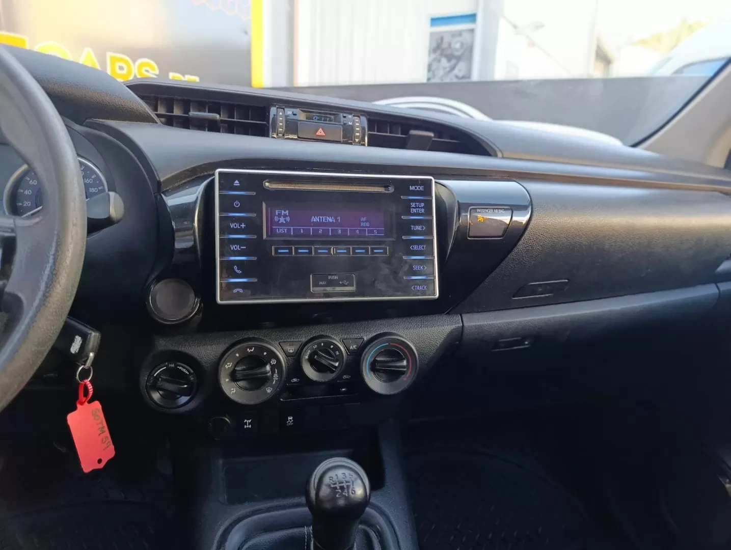 Toyota  HILUX 2.4 D-4D 4WD CD CHV - foto 8