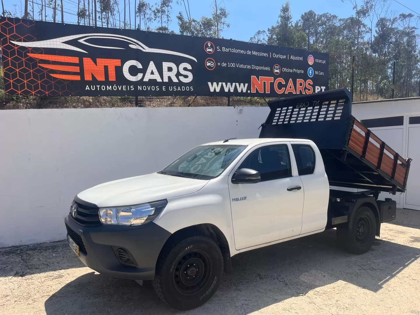 Toyota  HILUX 2.4 D-4D TRI-BASCULANTE 4WD CE - foto 2