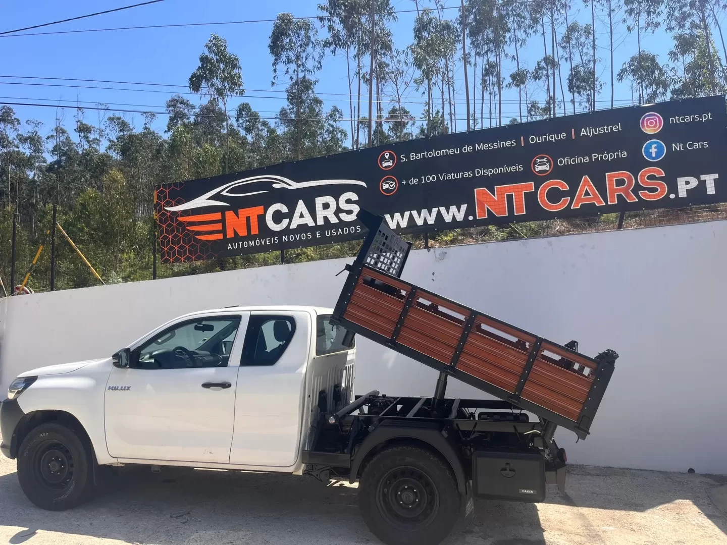 Toyota  HILUX 2.4 D-4D TRI-BASCULANTE 4WD CE - foto 4