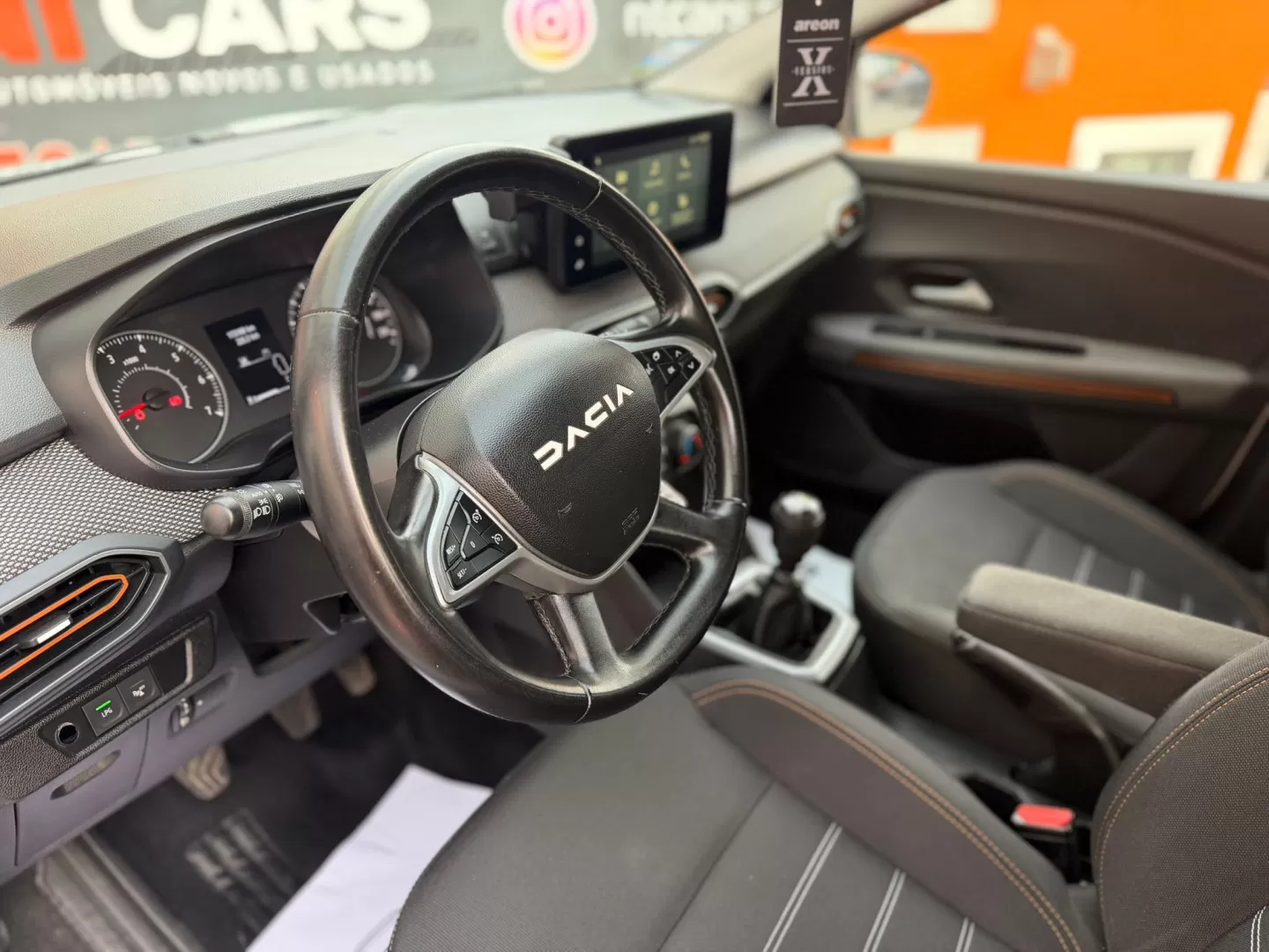 Dacia Sandero 1.0 TCe Essential - foto 6