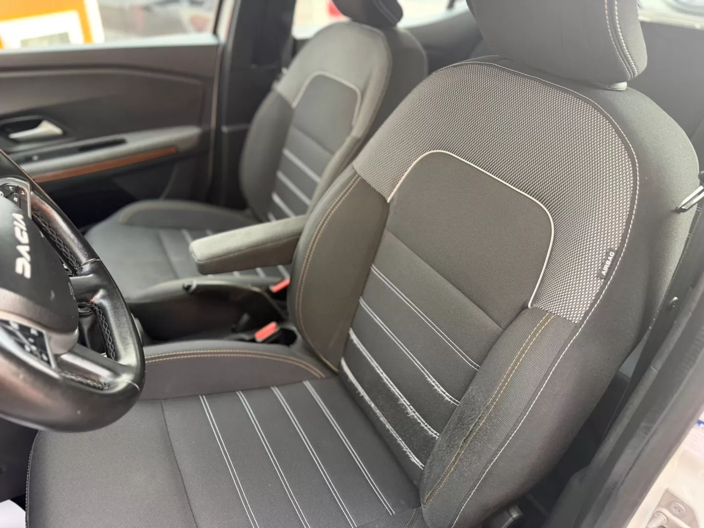 Dacia Sandero 1.0 TCe Essential - foto 4