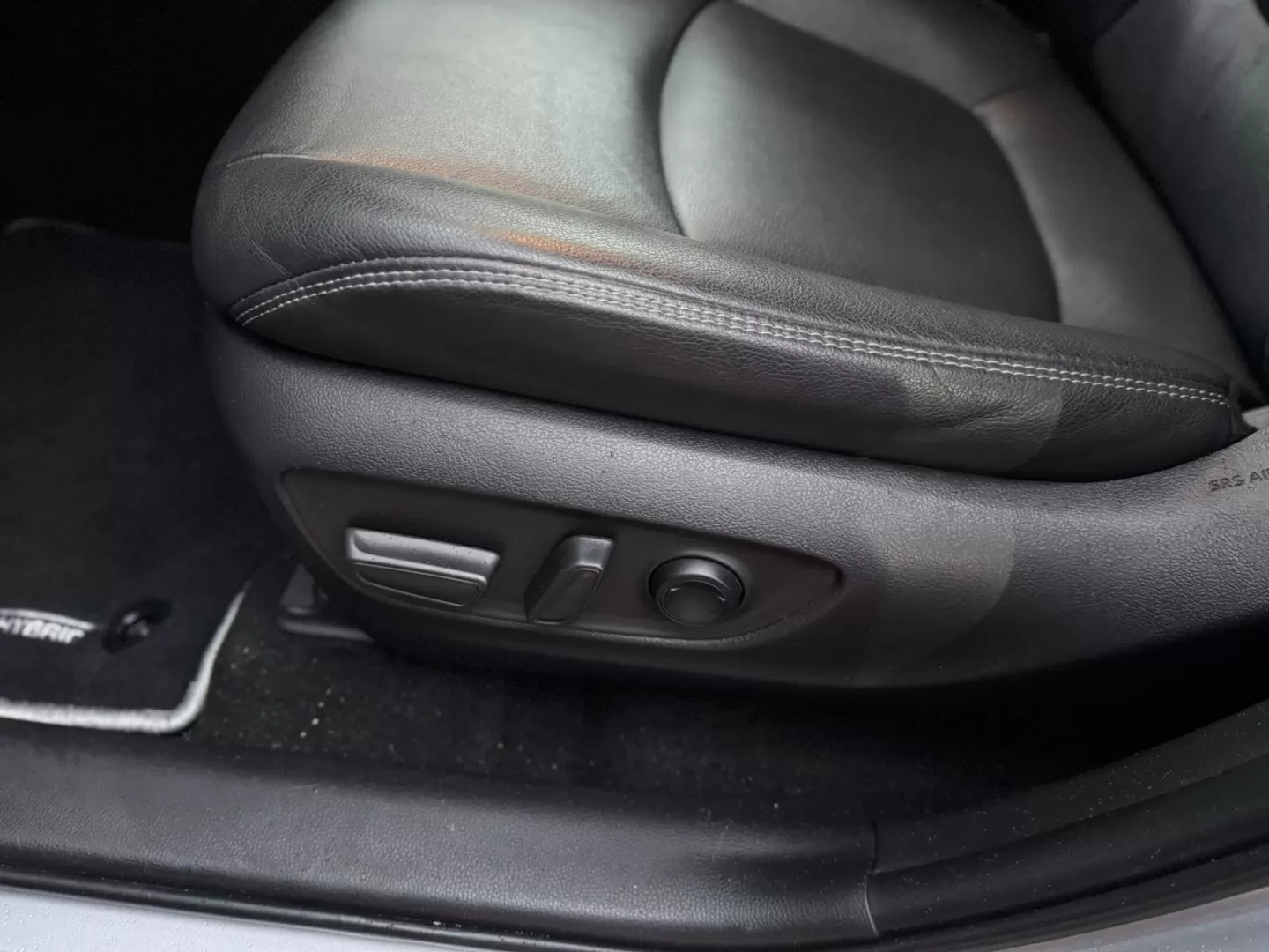 Toyota RAV4 2.5 HDF Exclusive - foto 4