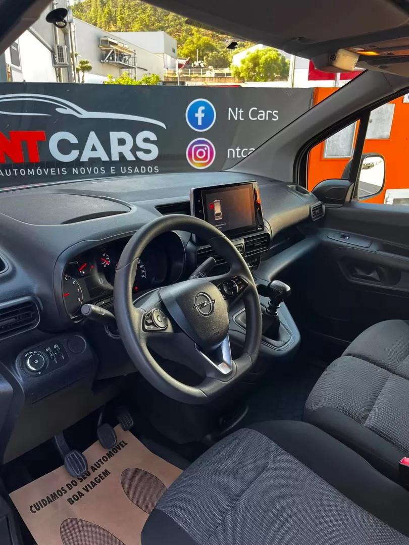 Opel  Combo 1.5 BHDI Essential - foto 3