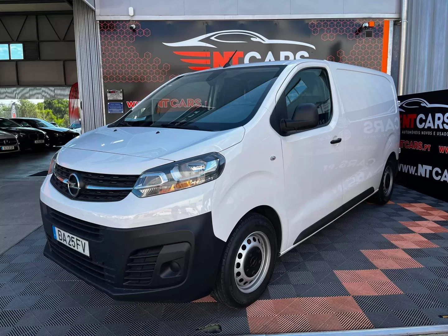 Opel   VIVARO 1.5 CDTi L2H1