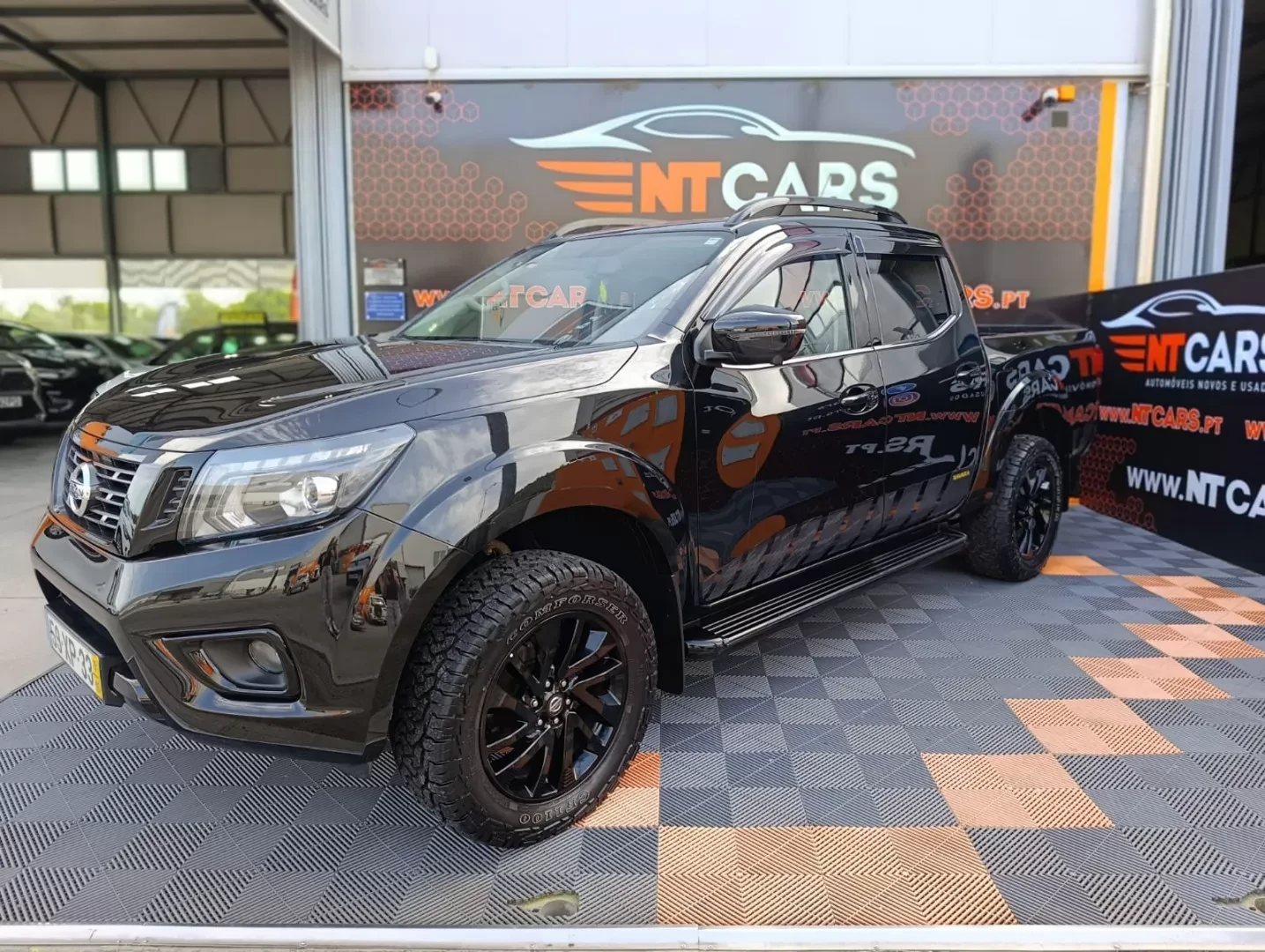 Nissan Navara 2.3 dCi CD 4WD N-Guard