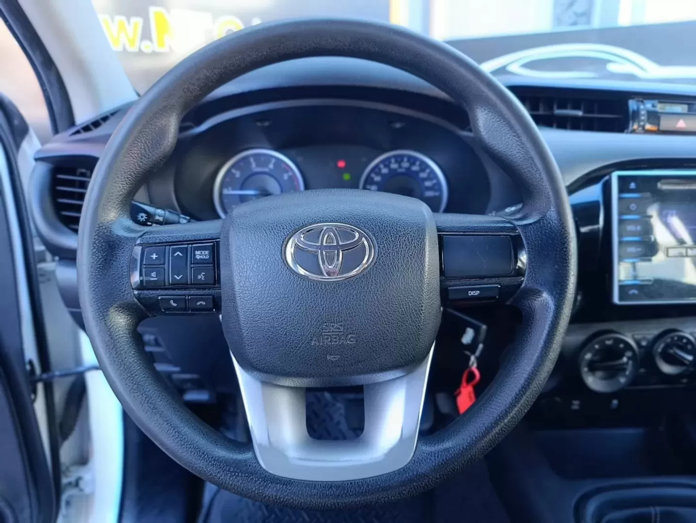 Toyota Hilux  2.4 D-4D 4WD CD CHV - foto 8
