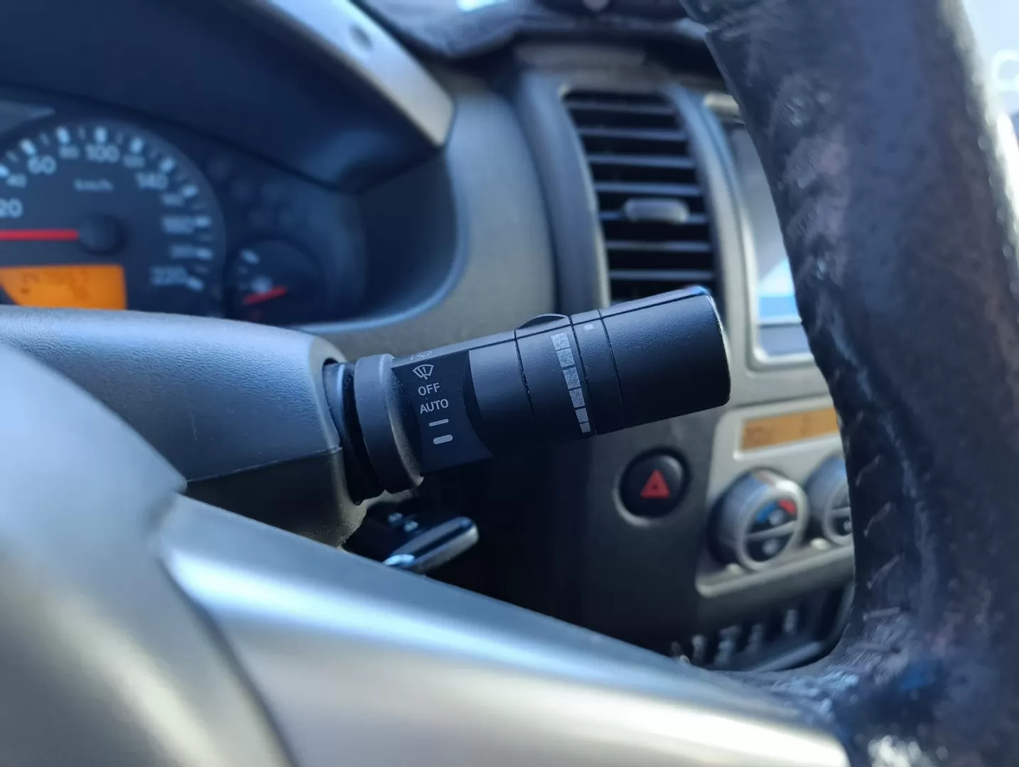 Nissan Navara  2.5 TD 4X4 PILOT SPECIAL EDITION - foto 7
