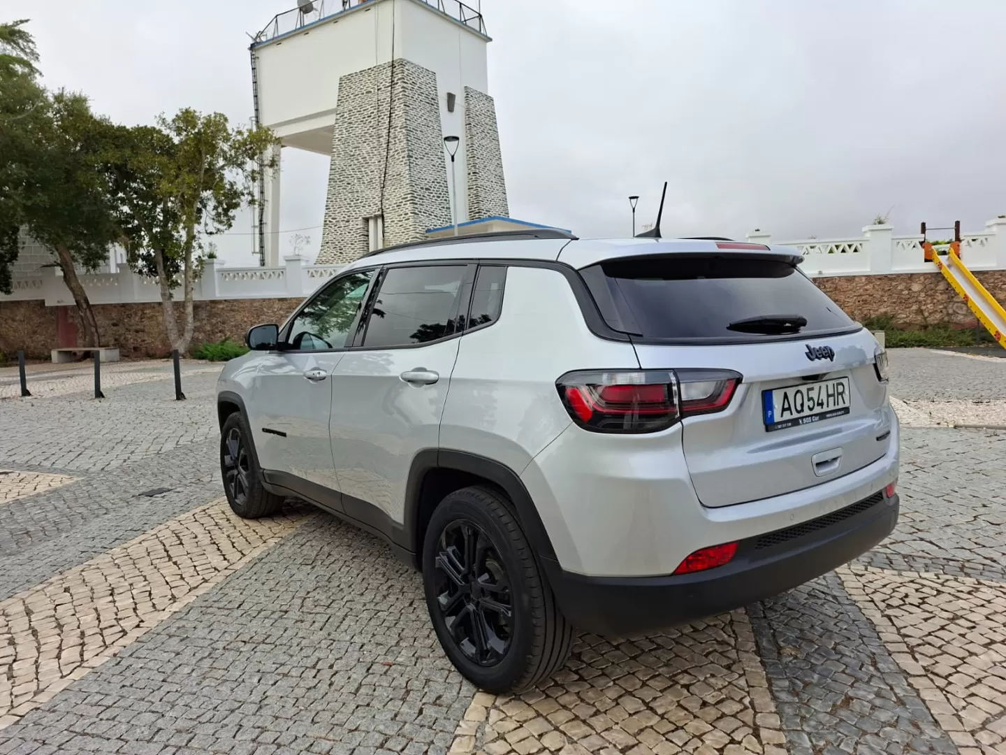 Jeep Compass 1.6 MultiJet Night Eagle - foto 4