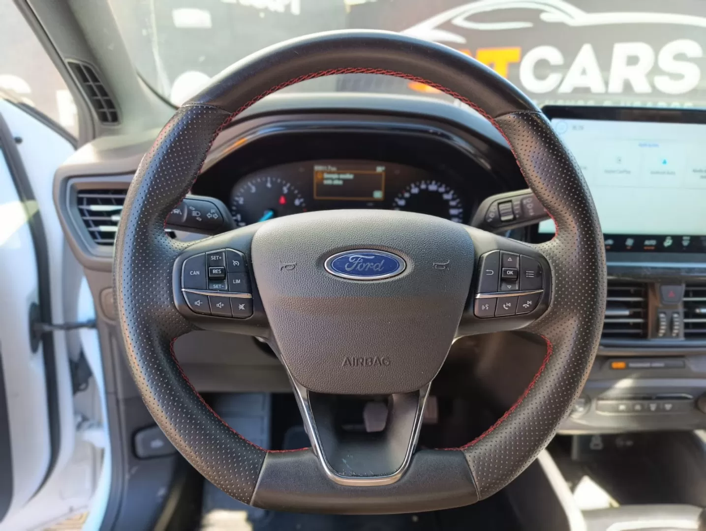 Ford Focus SW 1.0 EcoBoost MHEV ST-Line - foto 6