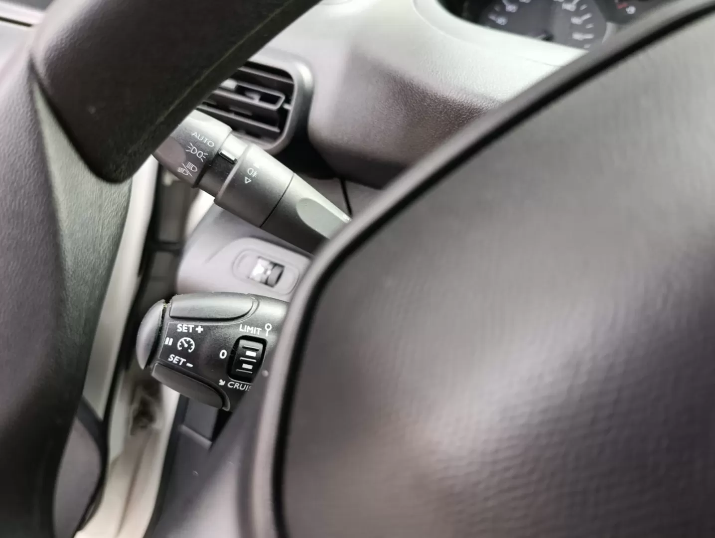 Peugeot  PARTNER 1.5 BHDi Pro - foto 5