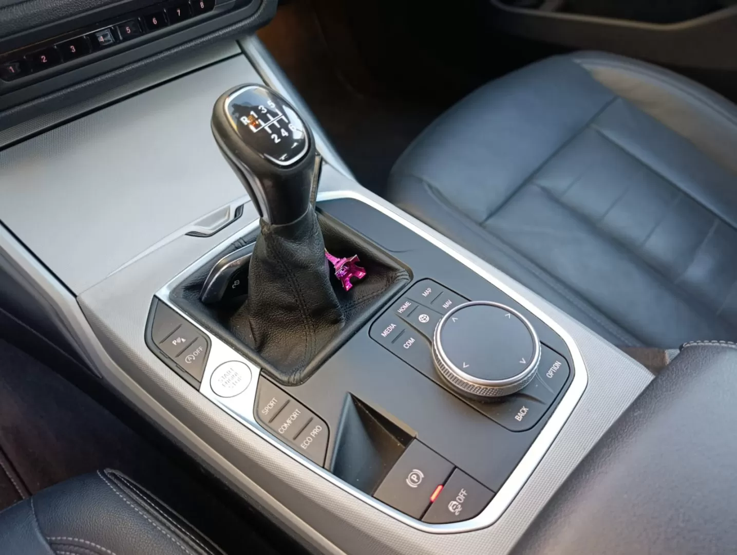 BMW 318 d Corporate Edition - foto 6