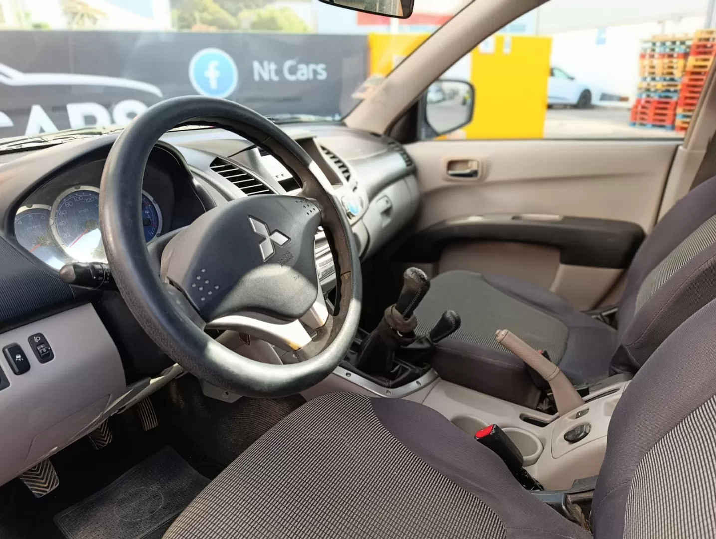 Mitsubishi L200 2.5 TD Strakar Sport HT - foto 8