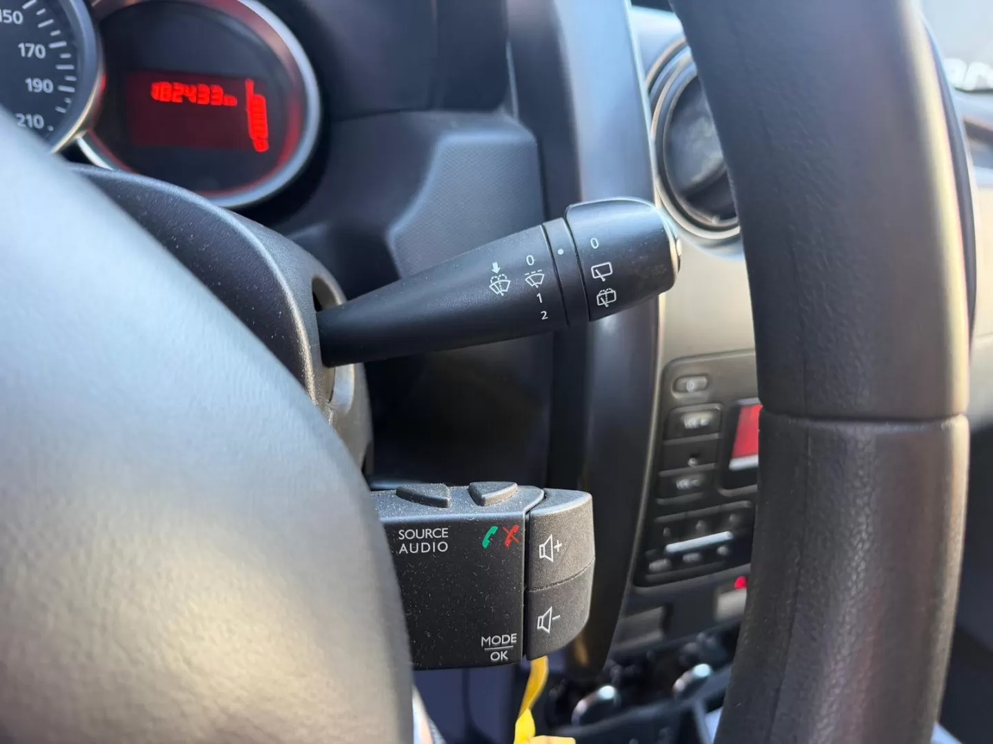 Dacia   DUSTER 1.5 dCi Tour 4WD - foto 8