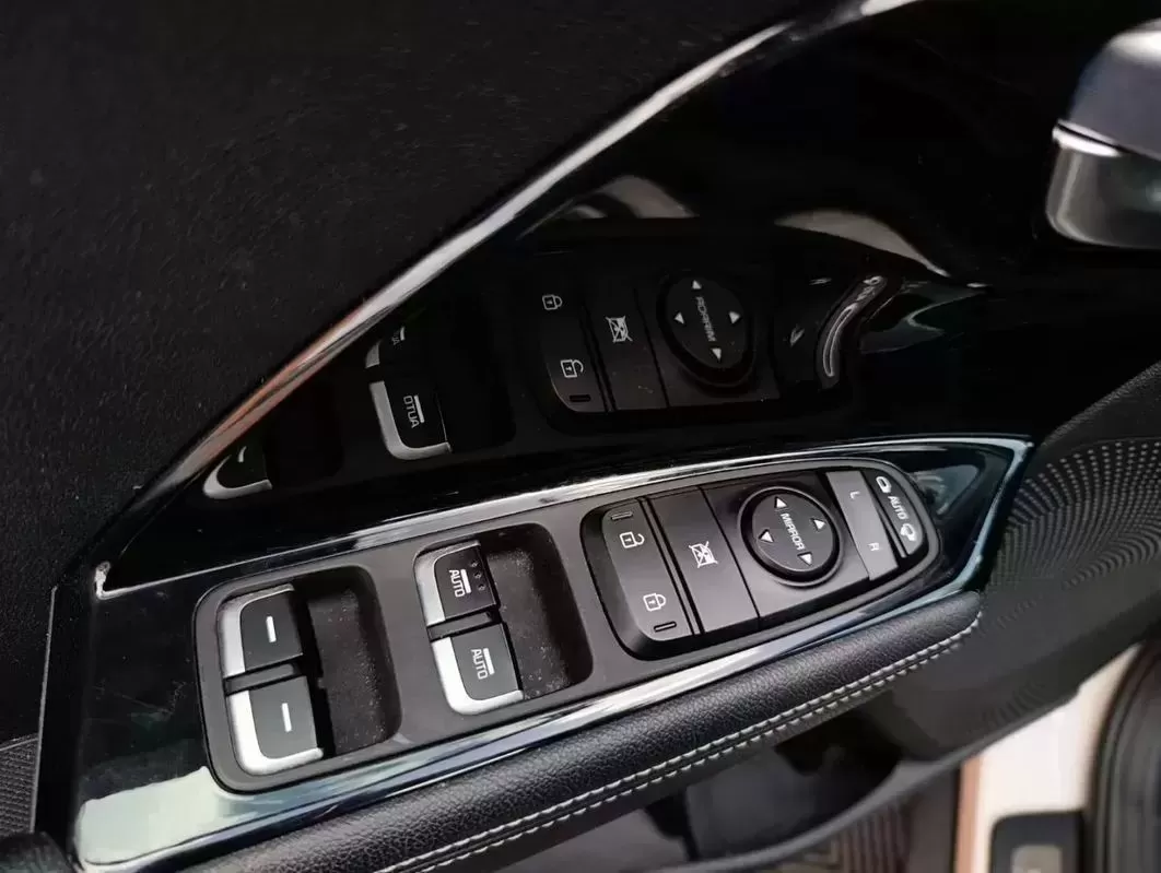 Kia Niro 1.6 GDi HEV Drive - foto 4