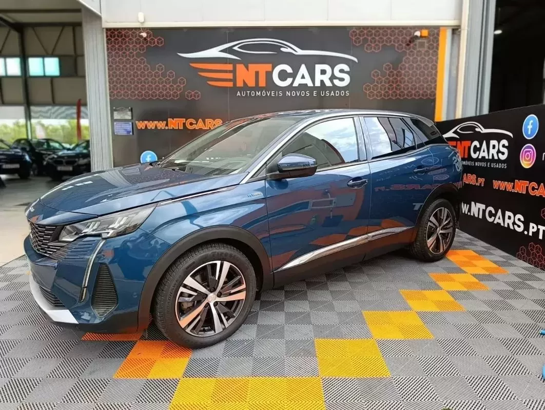 Peugeot 3008 1.6 Hybrid Allure e-EAT8