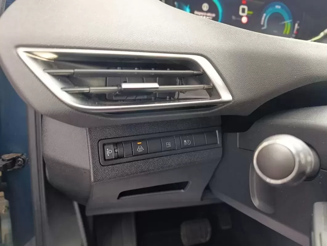 Peugeot 3008 1.6 Hybrid Allure e-EAT8 - foto 5