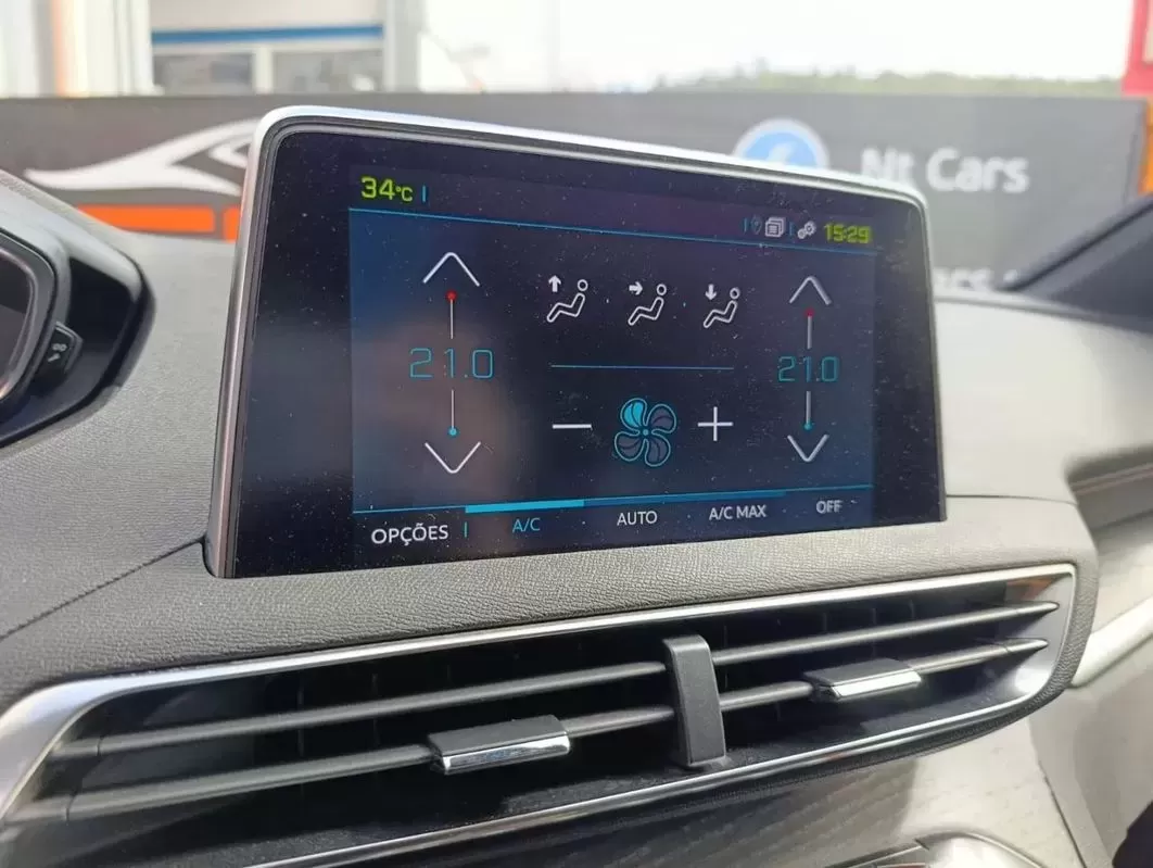 Peugeot 3008 1.6 Hybrid4 GT e-EAT8 - foto 8