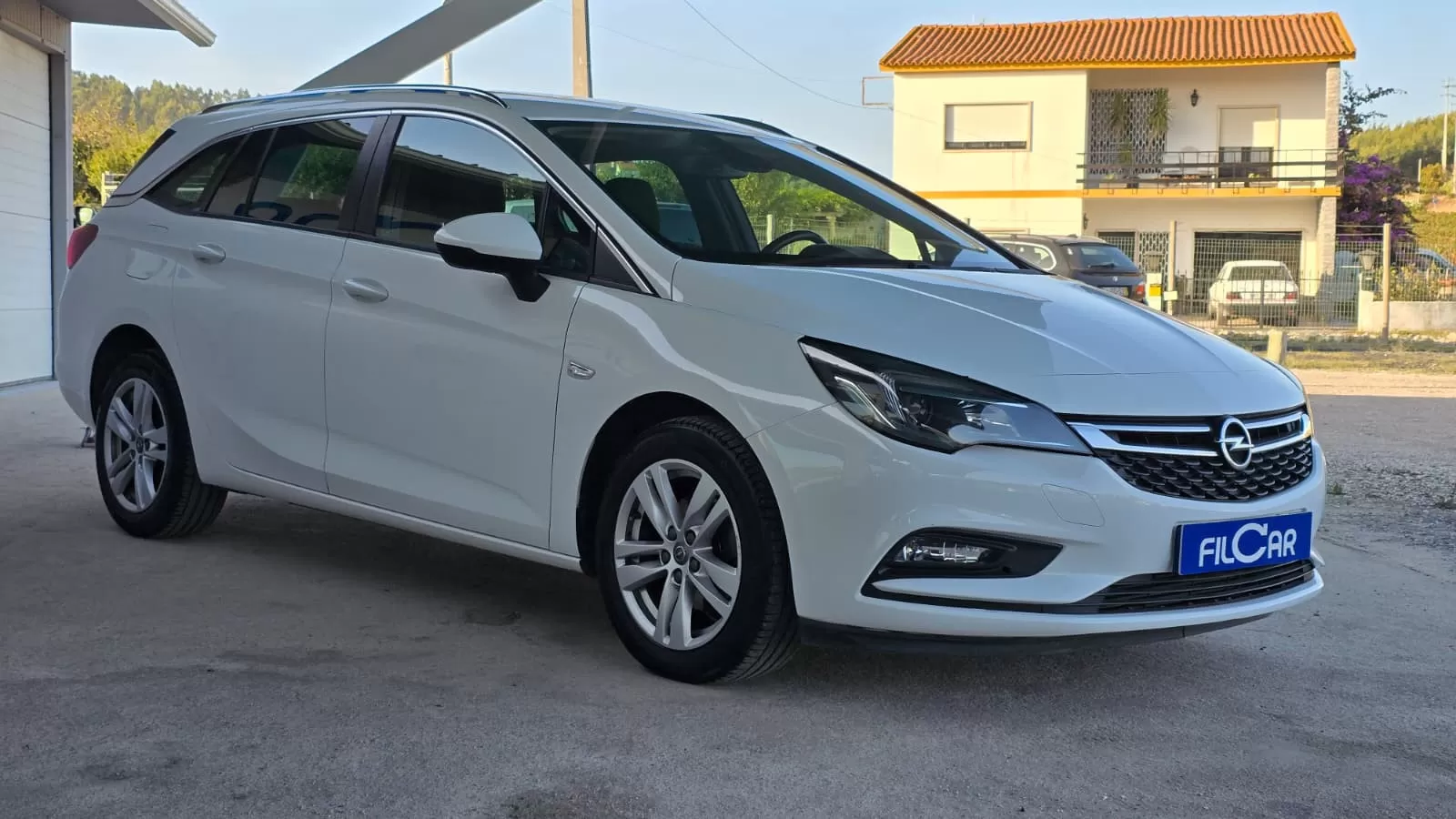 Opel Astra Sports Tourer 1.6 CDTI Ecotec Business Edition S/S - foto 4