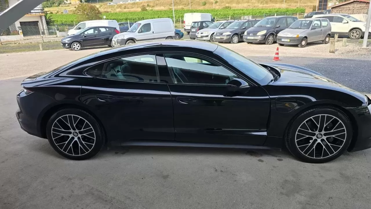 Porsche Taycan Bateria Performance Plus - foto 6